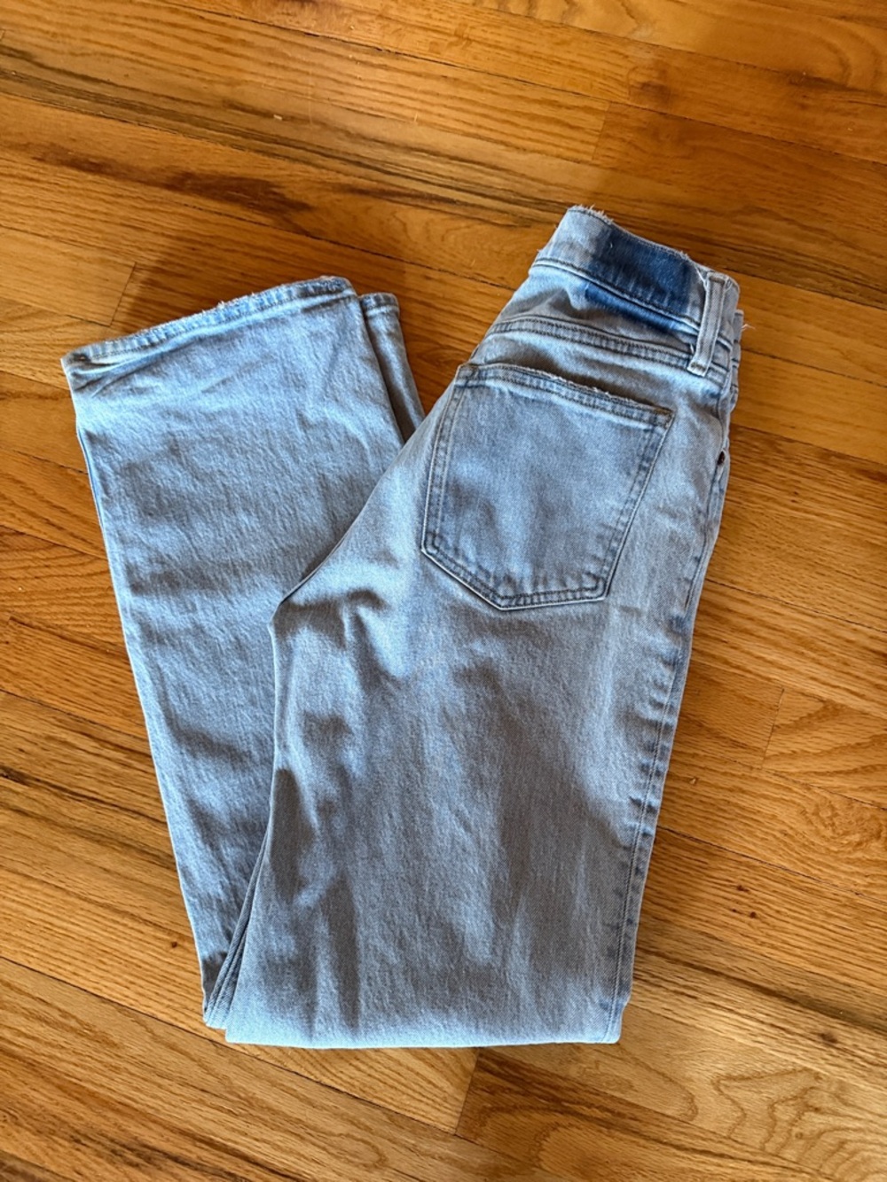 27/4 90’s Relaxed Fit Abercrombie & Fitch High-Rise Jeans